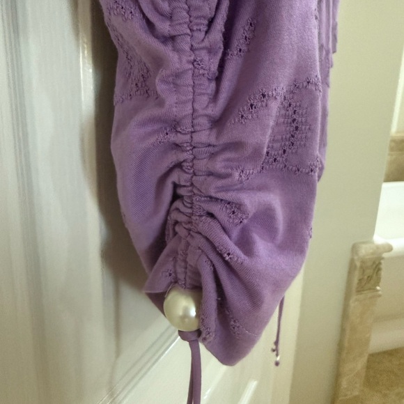 100% AUTHENTIC CHANEL CREW NECK T-SHIRT - Picture 7 of 12